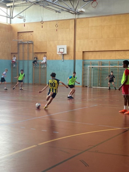 Fußball